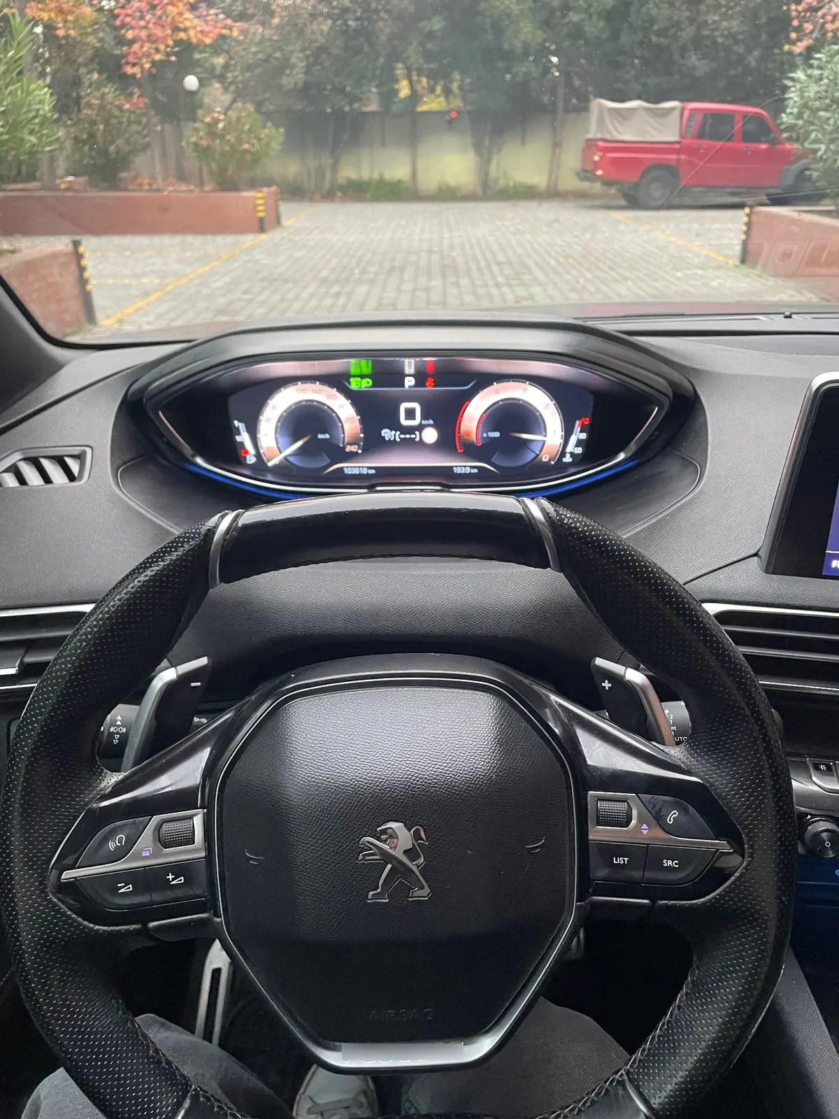 PEUGEOT 5008 1.5 Active Bluehdi 130 At Diesel año 2020