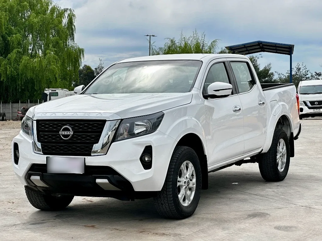 Nissan Navara Navara 4x2 Dc 4x2 2.3tdi Xe año 2023