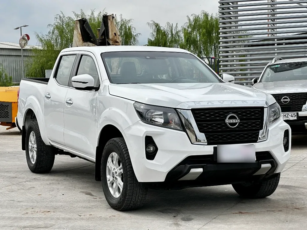 Nissan Navara Navara 4x2 Dc 4x2 2.3tdi Xe año 2023