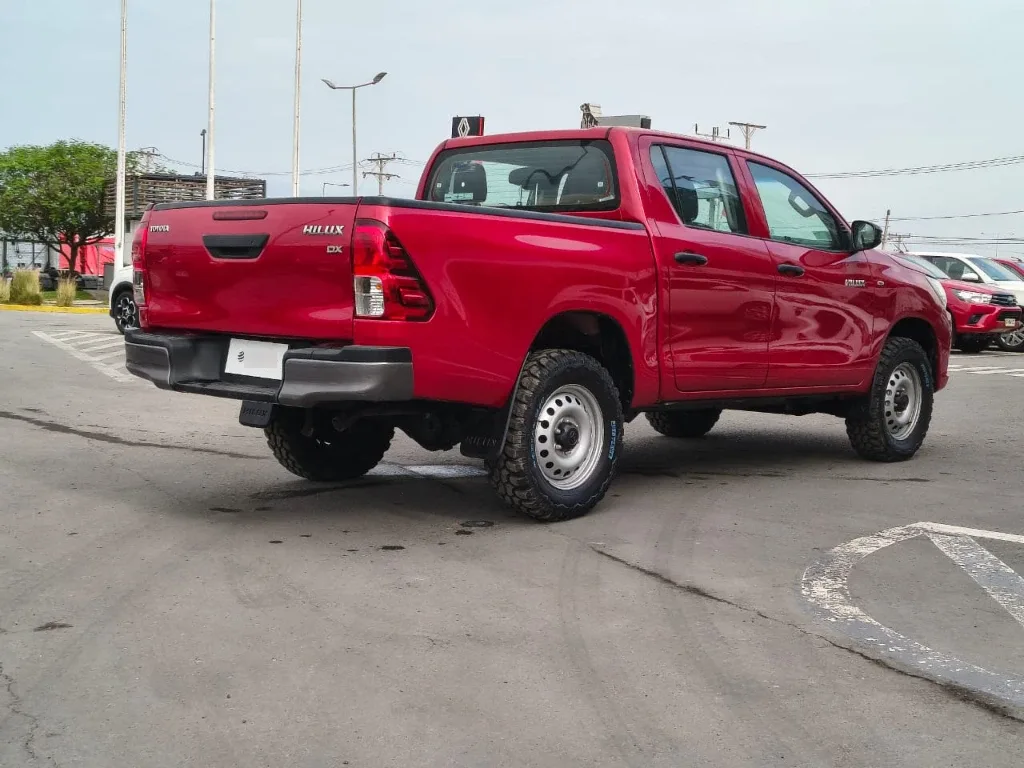 Toyota Hilux Dc 4x4 2.4 D Dx Mt año 2024