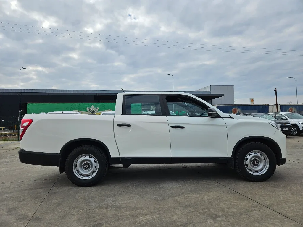 Ssangyong Grand Musso Grand Musso 2.2 4x2 Mt Full-Ql610 año 2023