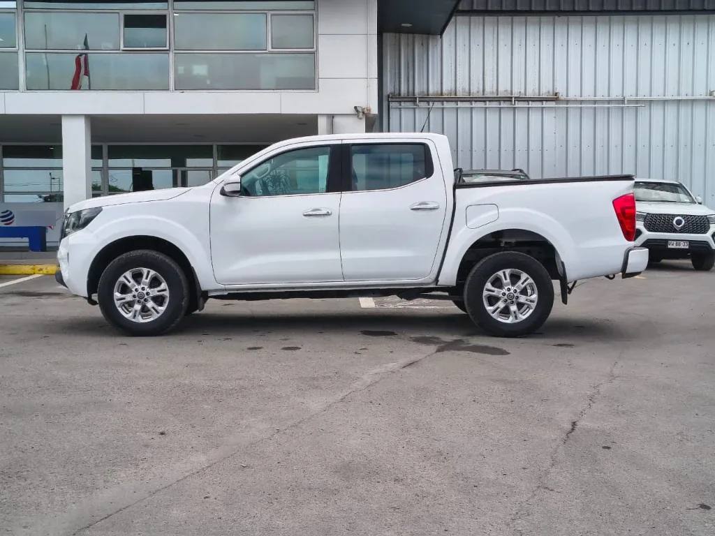 Nissan Navara Dc 4x2 2.3tdi Xe año 2022