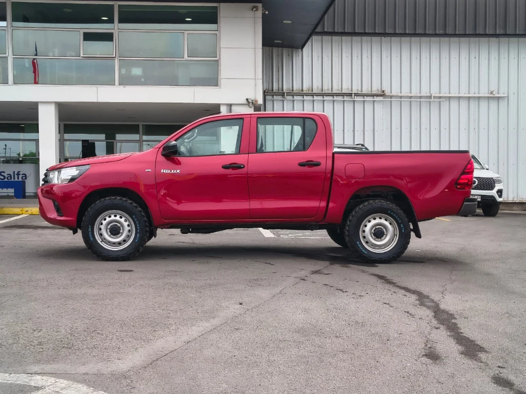 Toyota Hilux Dc 4x4 2.4 D Dx Mt año 2024