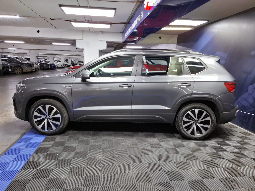 Volkswagen Taos Taos 1.4 Tsi At Comfortline año 2025