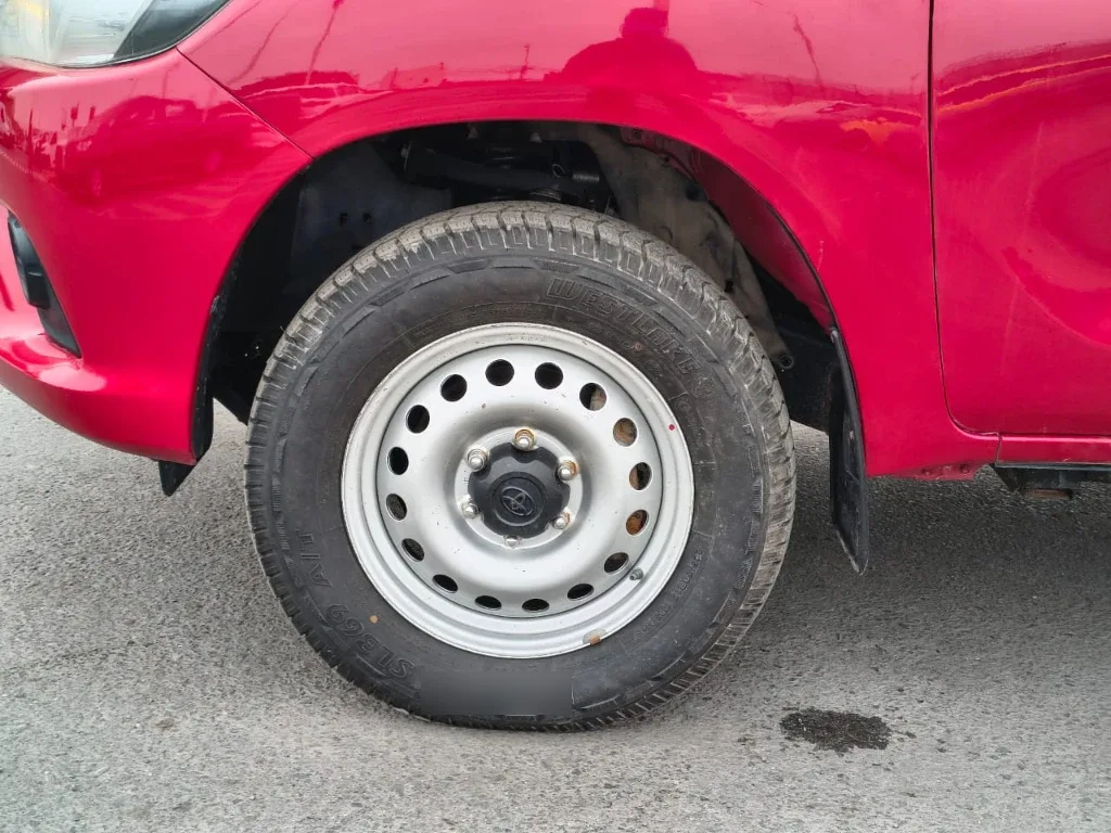Toyota Hilux Dc 4x4 2.4 D Dx Mt año 2024