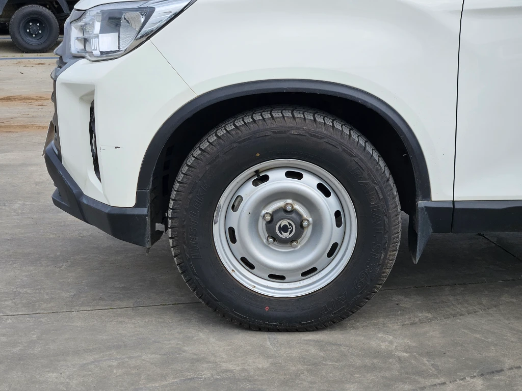 Ssangyong Grand Musso Grand Musso 2.2 4x2 Mt Full-Ql610 año 2023