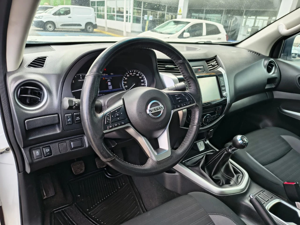Nissan Navara Dc 4x2 2.3tdi Xe año 2022