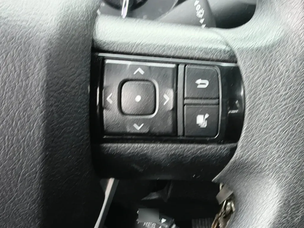 Toyota Hilux Dc 4x4 2.4 D Dx Mt año 2024