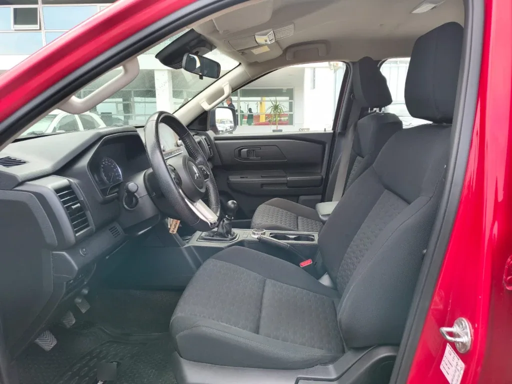 Mitsubishi L200 Katana D/c 2.4 Tdi Mt Xrt 4x4 año 2024