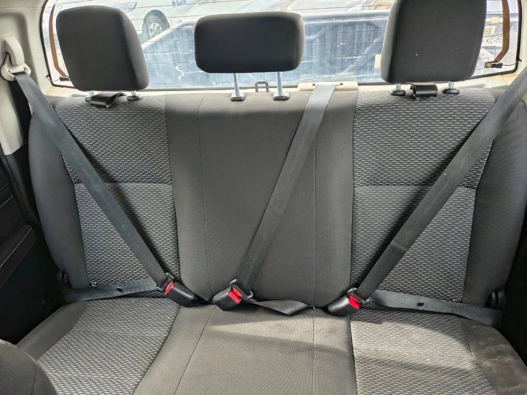 Toyota Hilux Dc 4x4 2.4 D Dx Mt año 2024