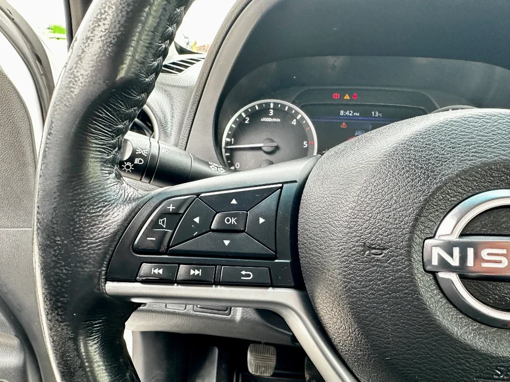 Nissan Navara Navara 4x2 Dc 4x2 2.3tdi Xe año 2023