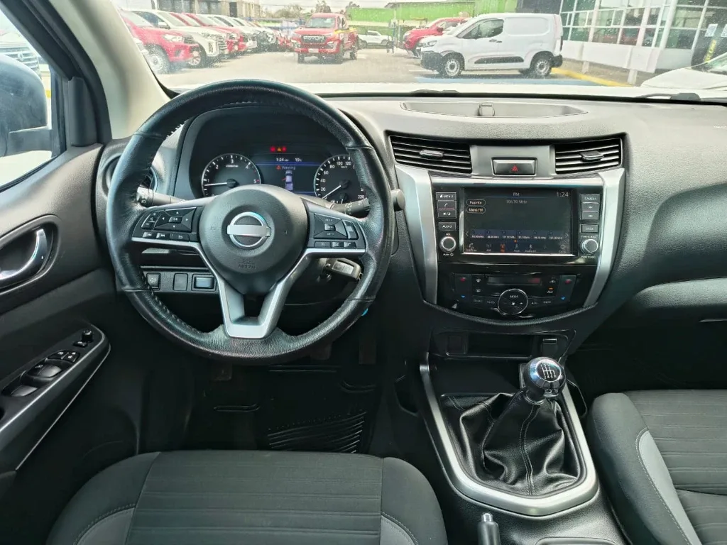 Nissan Navara Dc 4x2 2.3tdi Xe año 2022