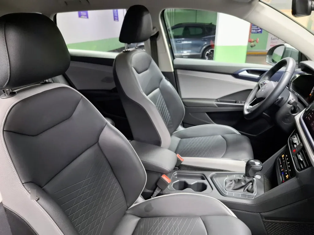 Volkswagen Taos Taos 1.4 Tsi At Comfortline año 2025