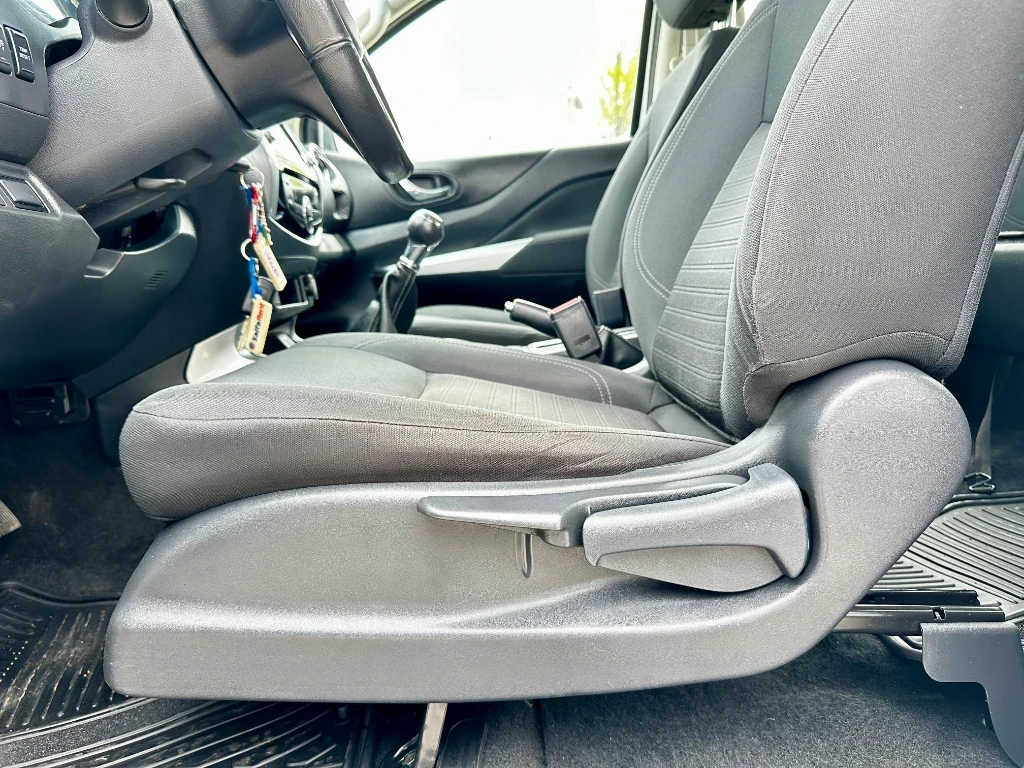 Nissan Navara Navara 4x2 Dc 4x2 2.3tdi Xe año 2023