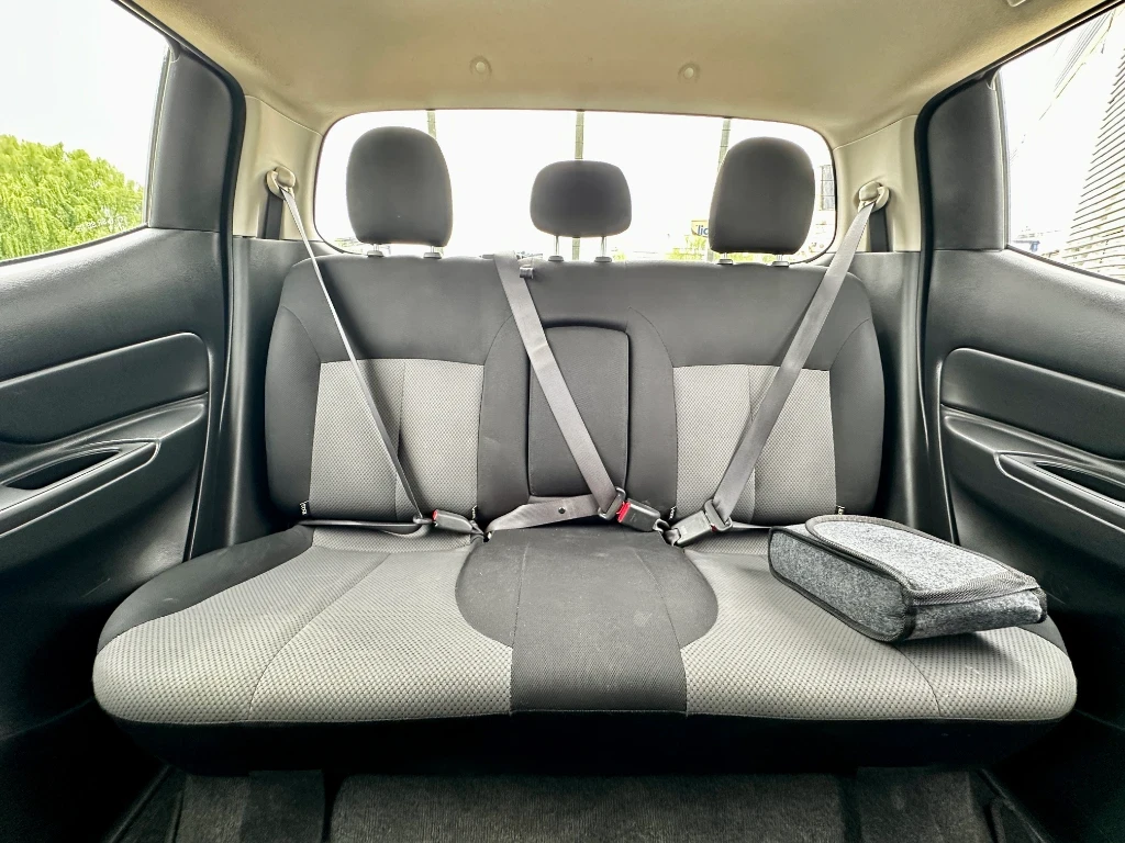Mitsubishi L200 L200 4x2 Katana D/c 2.4 Td Mt Cr año 2023