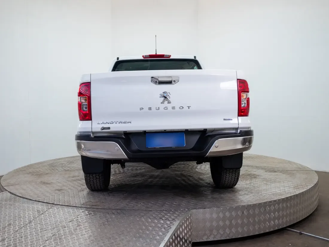 Peugeot Landtrek Landtrek Active Diesel 180hp 4x4 At año 2025