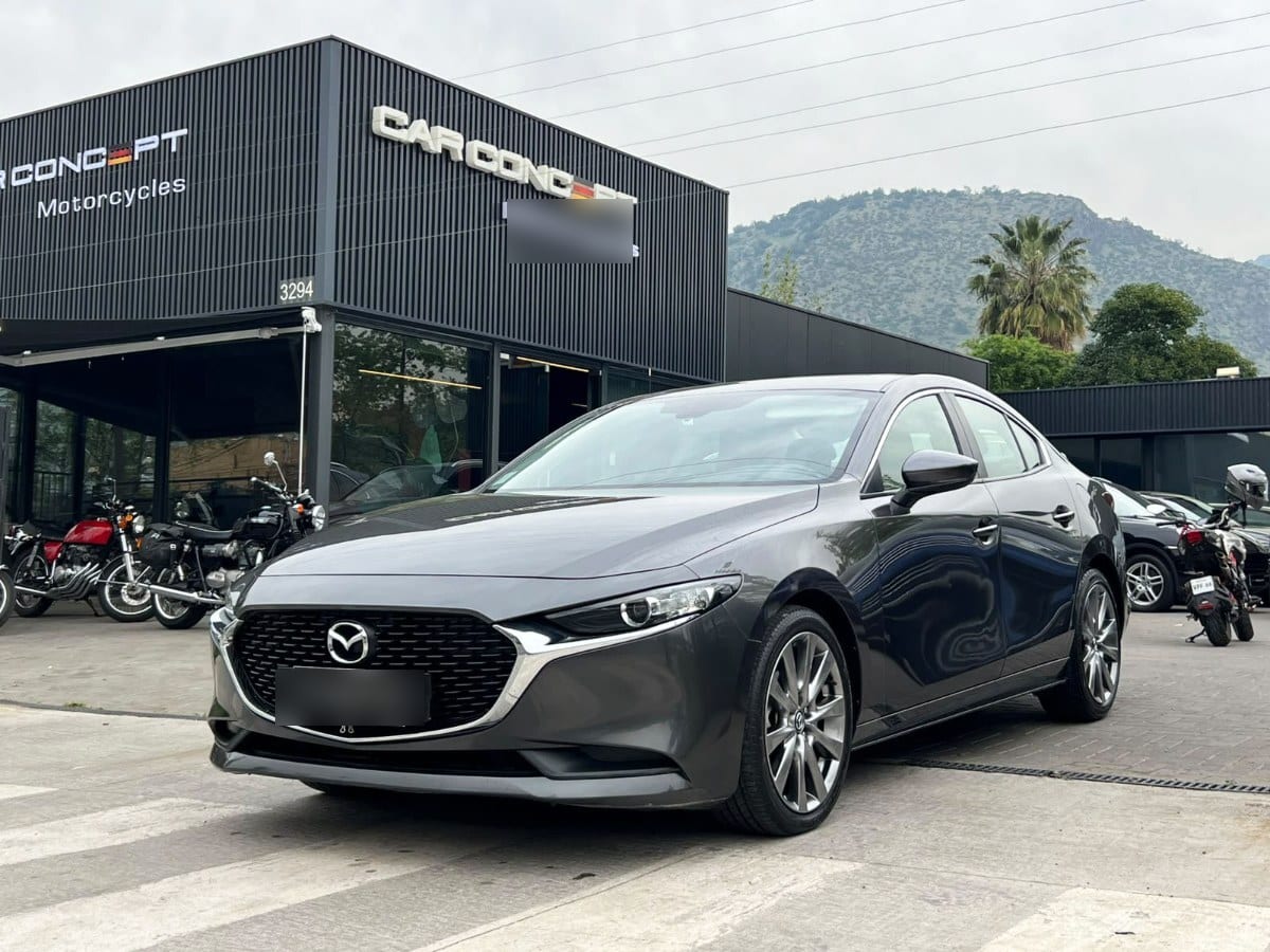 Mazda Mazda 3 Sedan 2.0 At año 2023