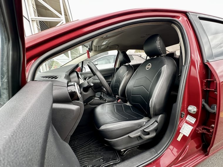Nissan Versa Advance Mt 1.6 año 2023