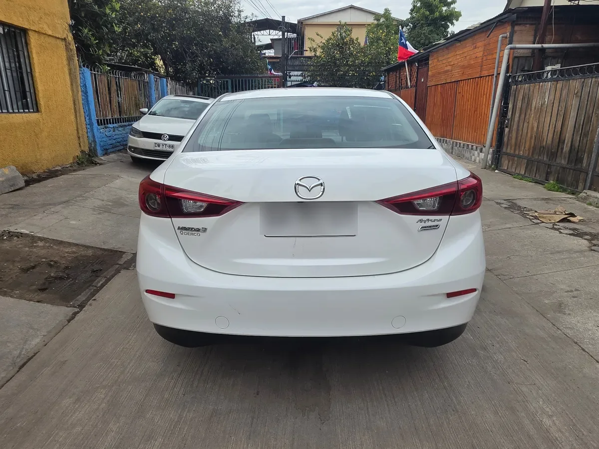 MAZDA MAZDA3 2.0 Sport Gt Sr Cuero At año 2015