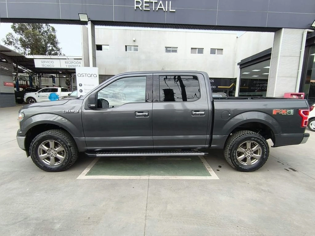 Ford F-150 Xlt 4x4 5.0 año 2021