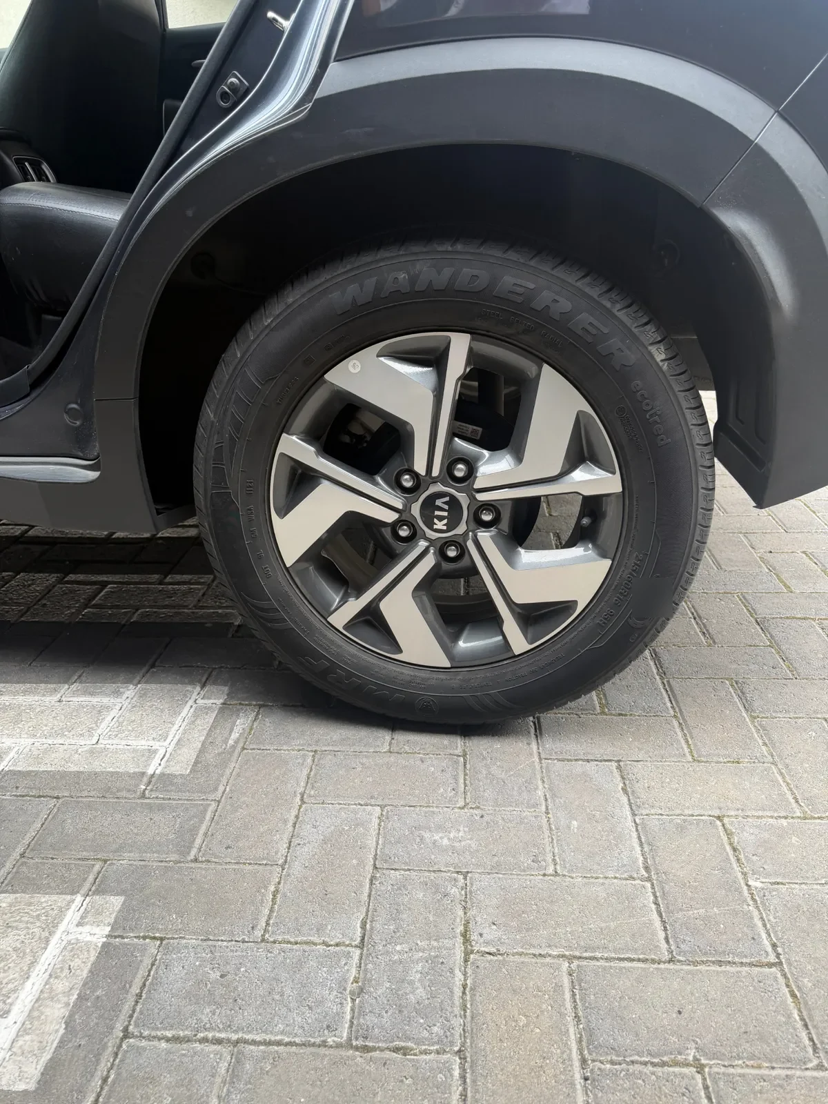 KIA MOTORS SONET 1.5 Ex Full Plus Mt año 2021