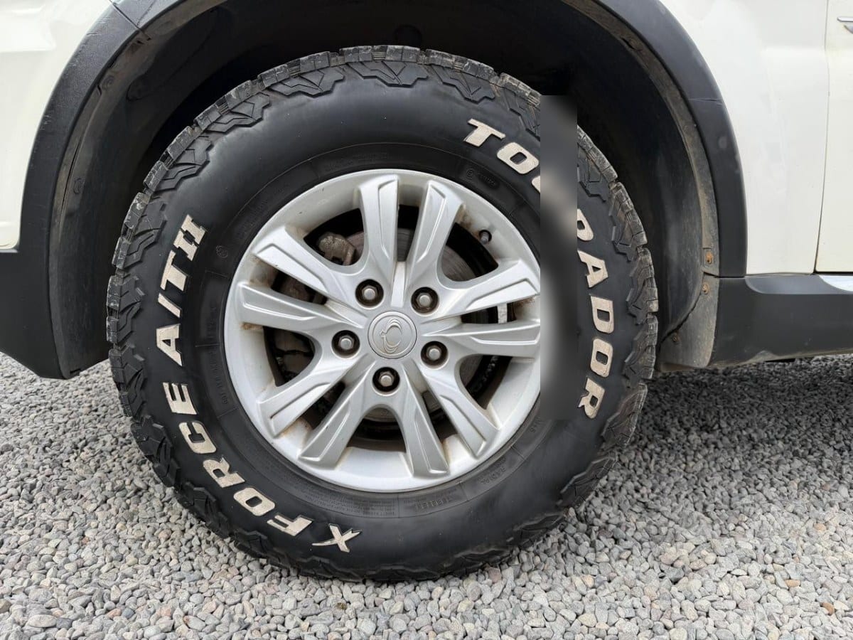 Ssangyong Rexton 4x2 Mt6 2.0 Hdi año 2015