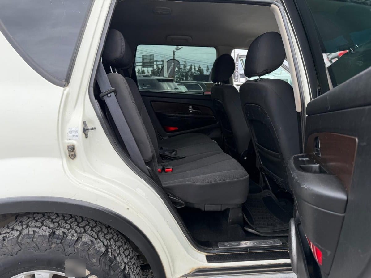 Ssangyong Rexton 4x2 Mt6 2.0 Hdi año 2015