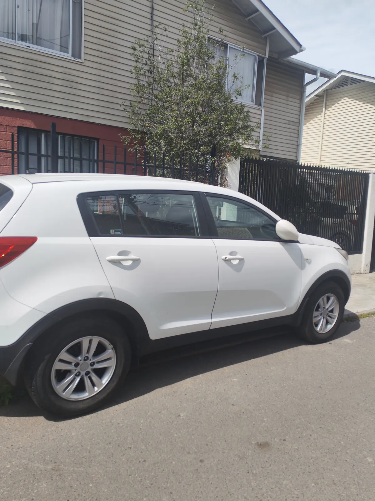KIA MOTORS SPORTAGE 2.0 Lx Ac Dab Abs Mt 4x4 año 2012