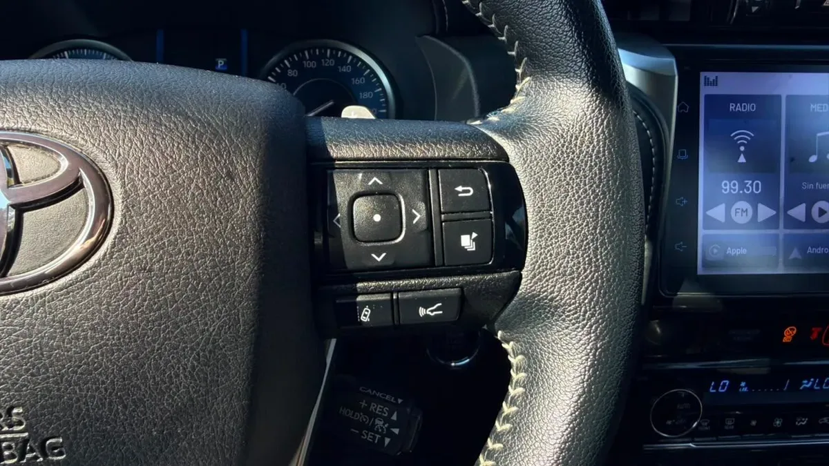 Toyota Fortuner 2.8 Srx Tdi Diesel 4x4 At 5p año 2022