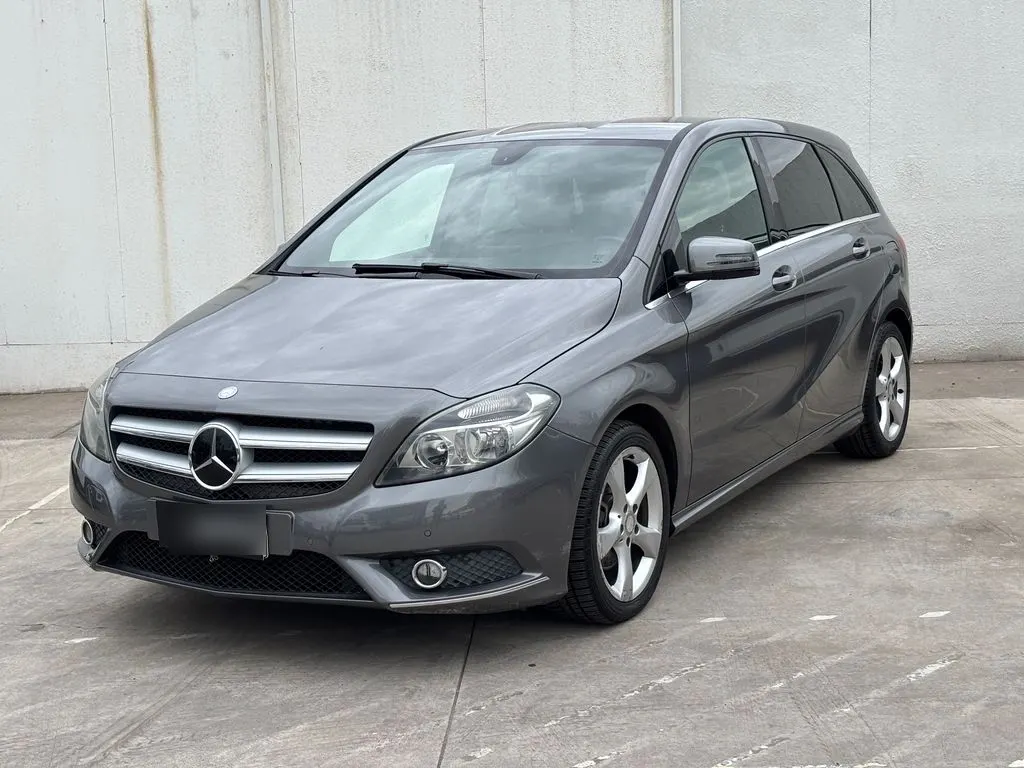 Mercedes-Benz B 180 1.6 Turbo Auto año 2014