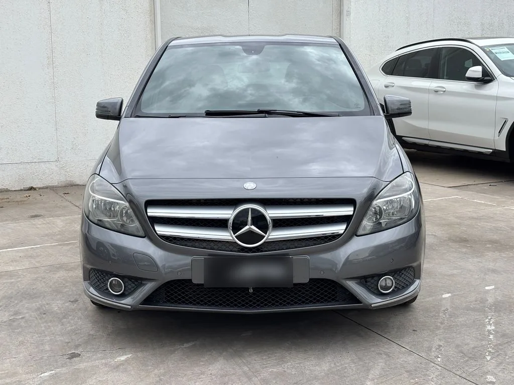 Mercedes-Benz B 180 1.6 Turbo Auto año 2014