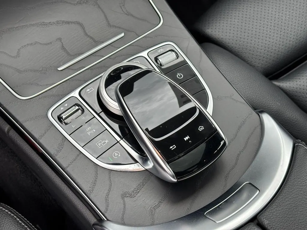 Mercedes-Benz C 300 C 300 año 2021