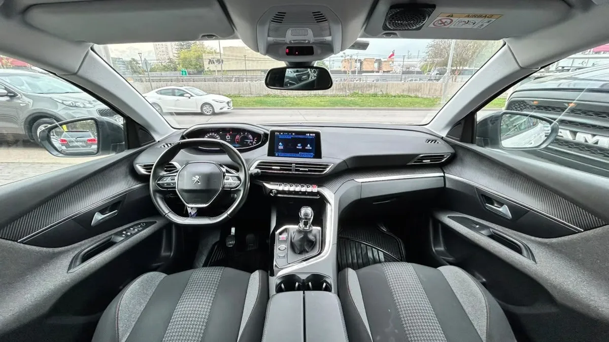 Peugeot 3008 Blue Hdi 130 1.5 año 2022