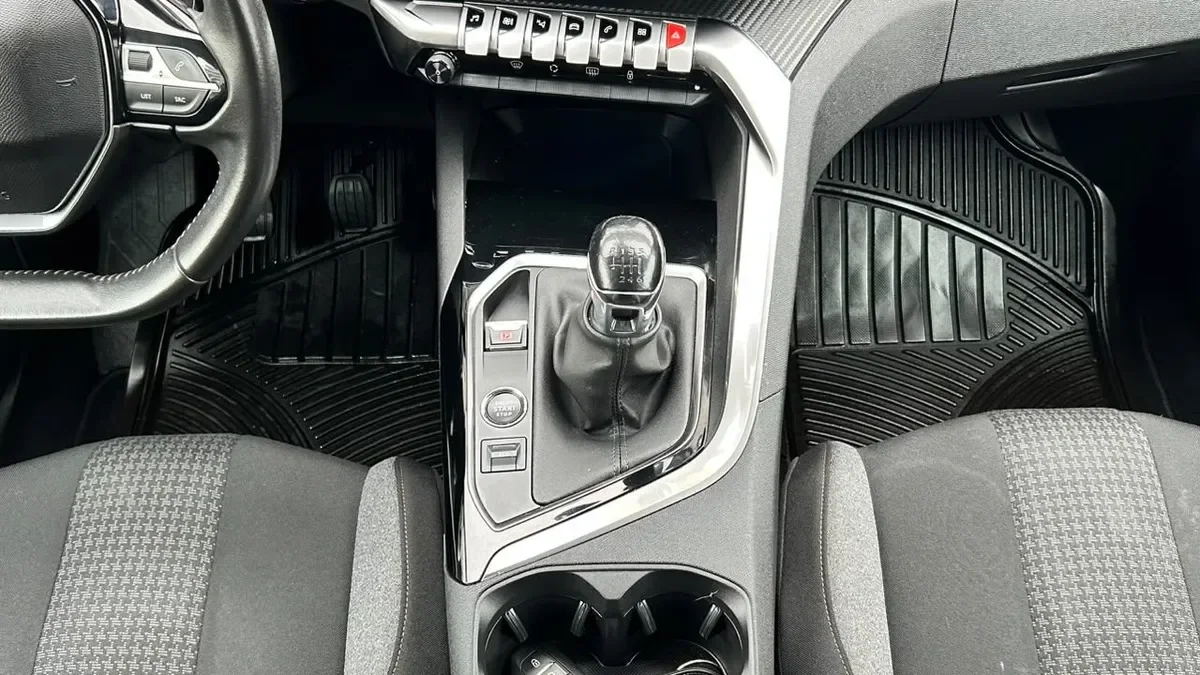 Peugeot 3008 Blue Hdi 130 1.5 año 2022