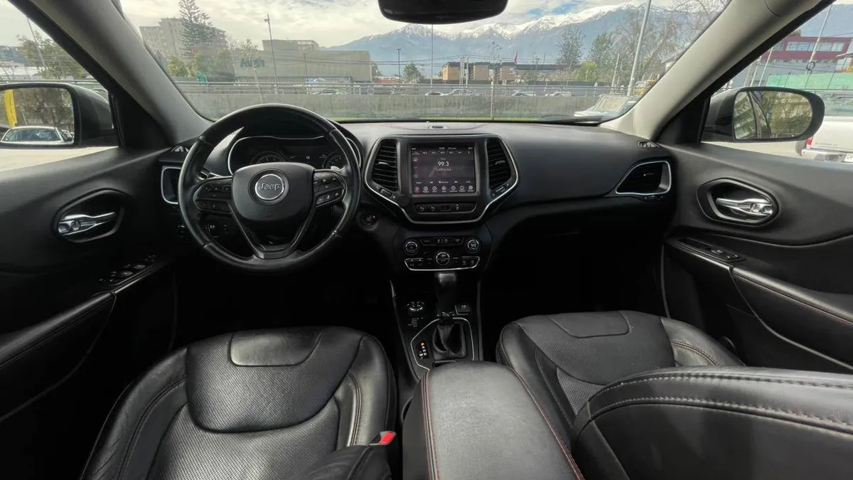 Jeep Cherokee 3.2 Trailhawk 4x4 At 5p año 2019