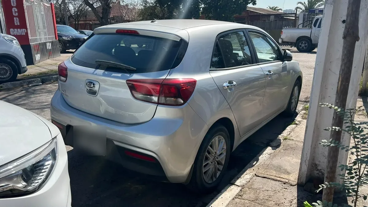 KIA MOTORS RIO 5 1.4 Lx Ac Mt año 2022