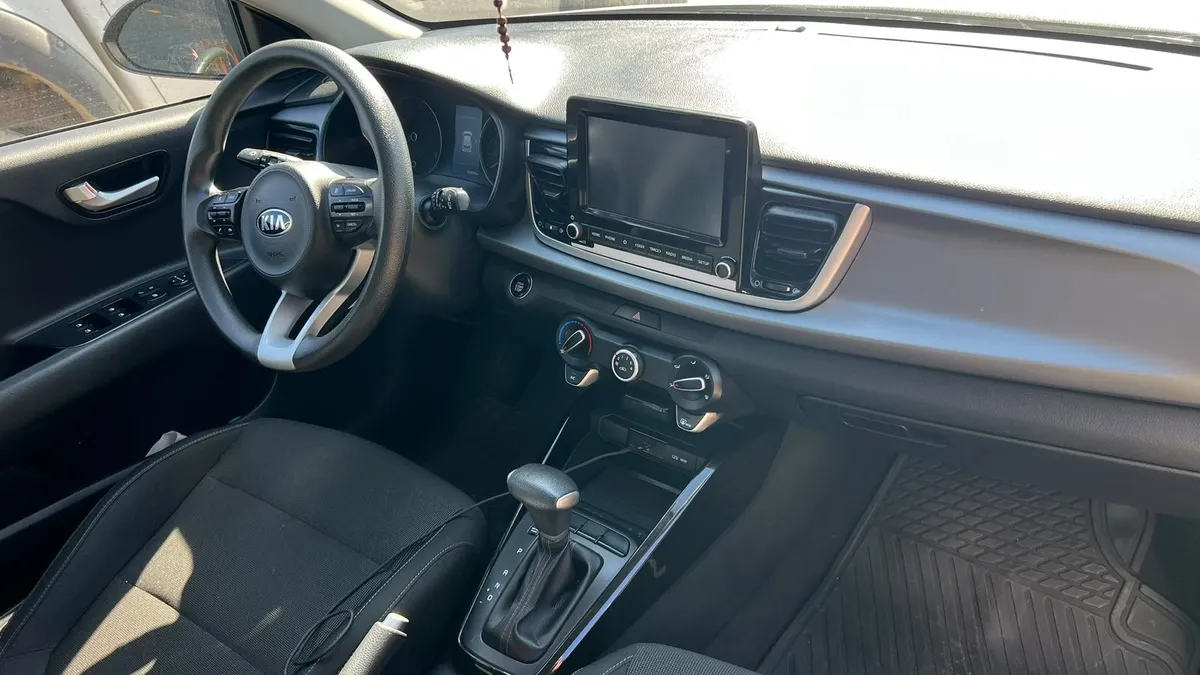 KIA MOTORS RIO 5 1.4 Lx Ac Mt año 2022