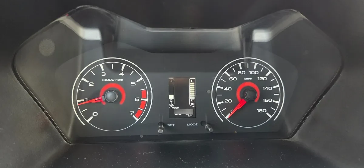 MAHINDRA KUV100 1.2 Elite Mt año 2022