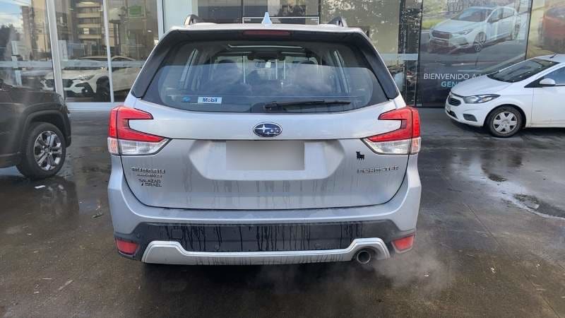 Subaru Forester 2.0i Limited Eyesight Awd At 5p año 2021