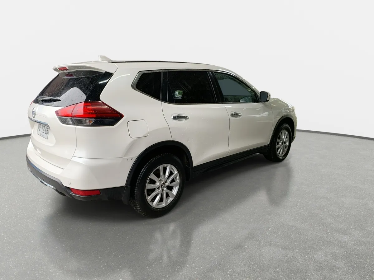 Nissan X-Trail 2.5 Sense Mc 4x2 3row Cvt At 5p año 2021