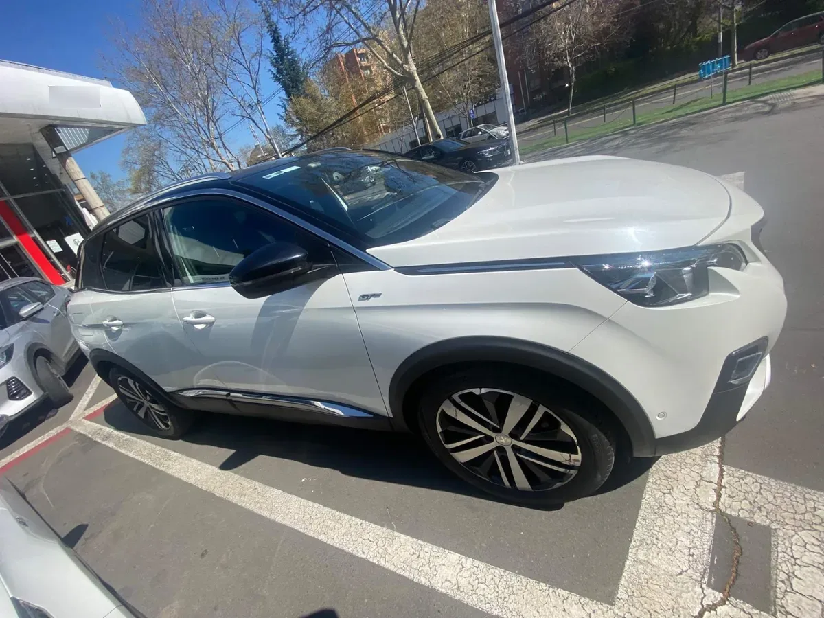 Peugeot 3008 2.0 Gt Bluehdi 4x2 180 Eat8 5p año 2020