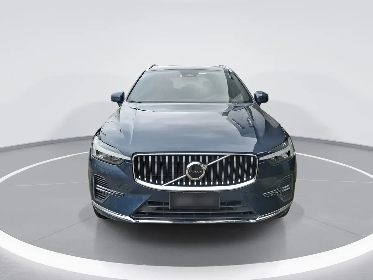 Volvo Xc60 2.0 T8 Recharge Plus Hybrid Awd At 5p año 2025