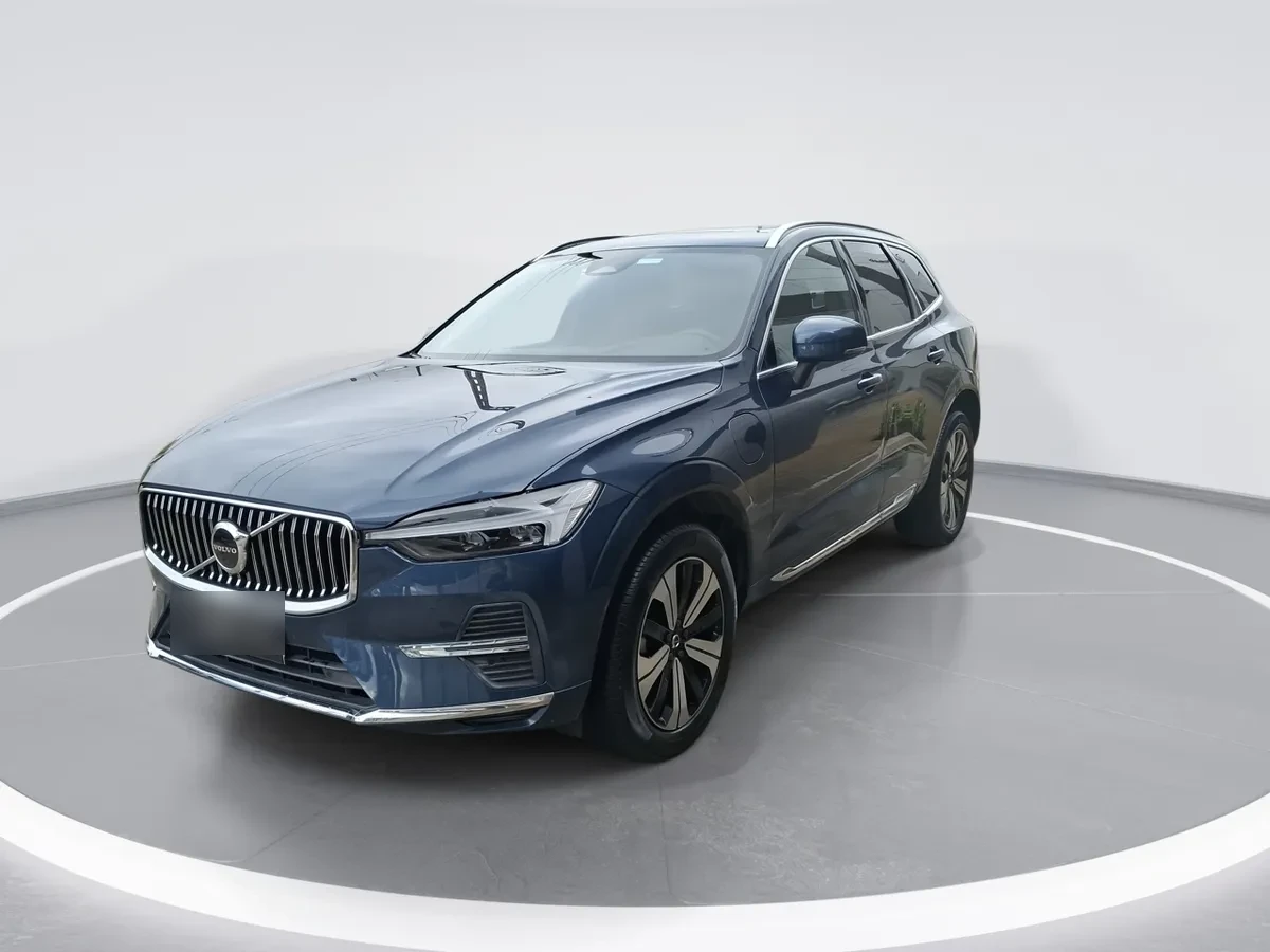 Volvo Xc60 2.0 T8 Recharge Plus Hybrid Awd At 5p año 2025