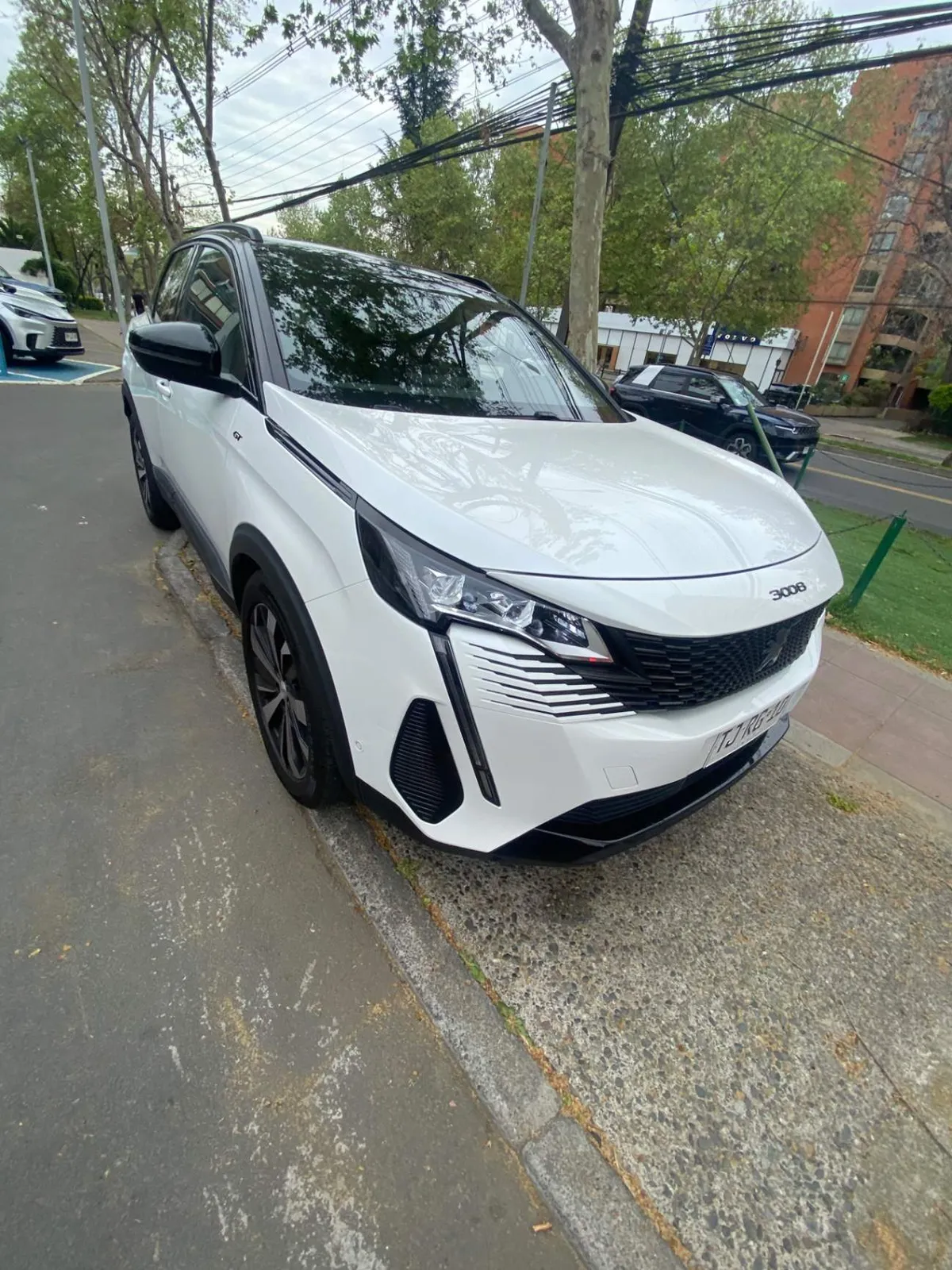 Peugeot 3008 1.6 Gt Black Pack Puretech 180 4x2 Eat8 5p año 2024