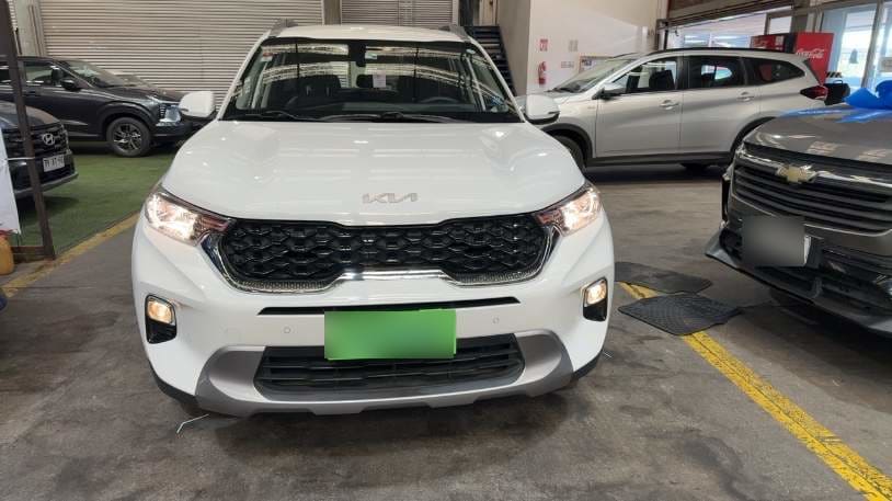 Kia Sonet 1.5 Ex 4x2 6mt 5p año 2023