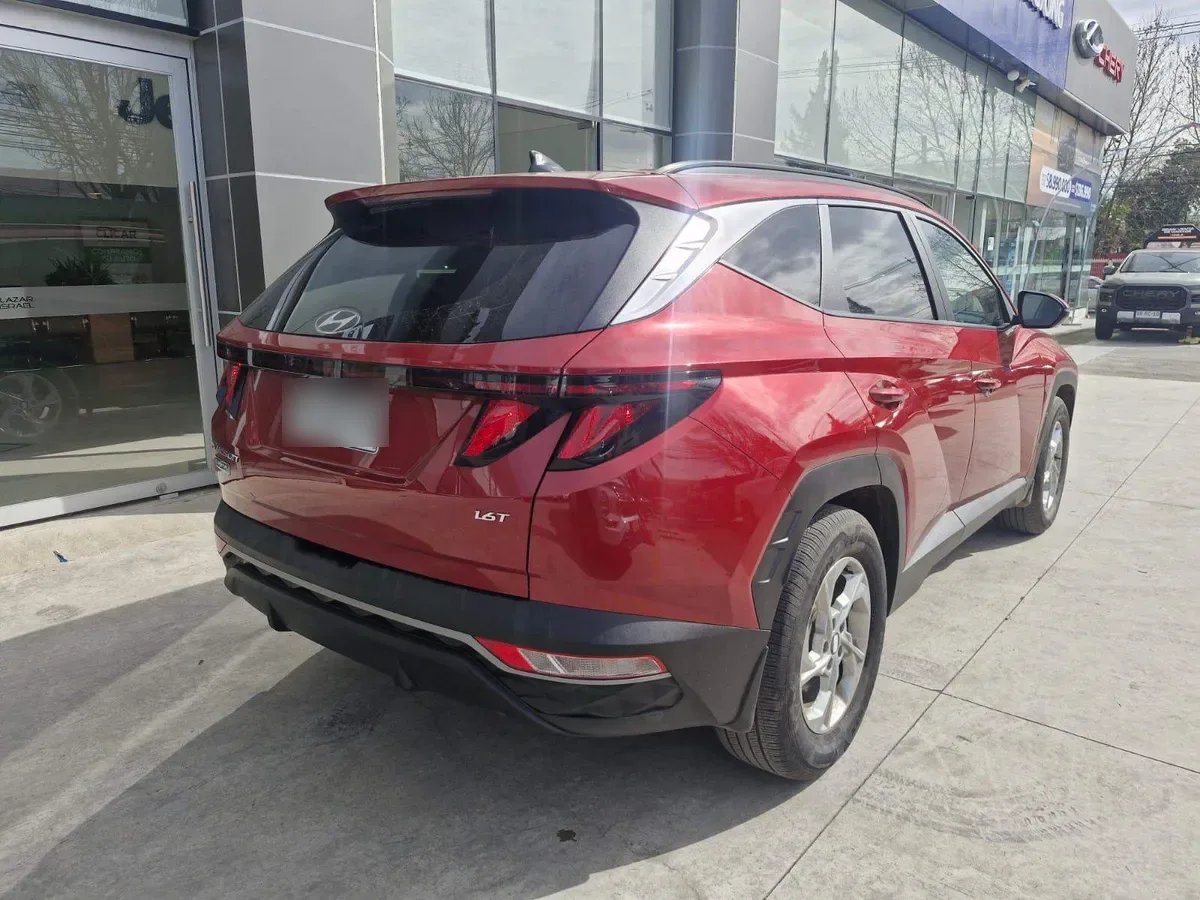 Hyundai Tucson 1.6 Nx4 Plus 2wd At 5p año 2024