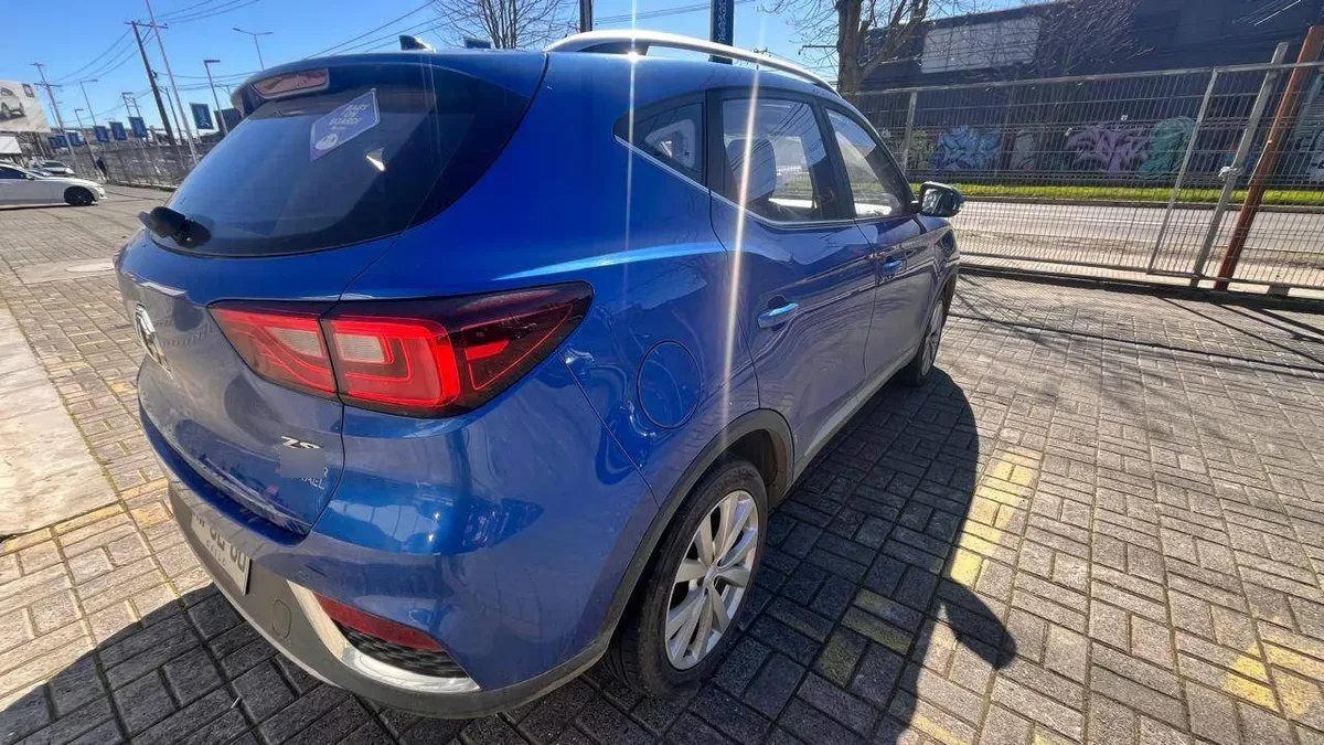 MG Mg Zs 1.5 Comfort 4x2 At 5p año 2022