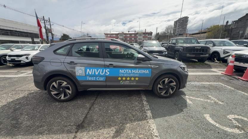 Volkswagen Nivus 1.0 Tsi Highline 4x2 At 5p año 2026