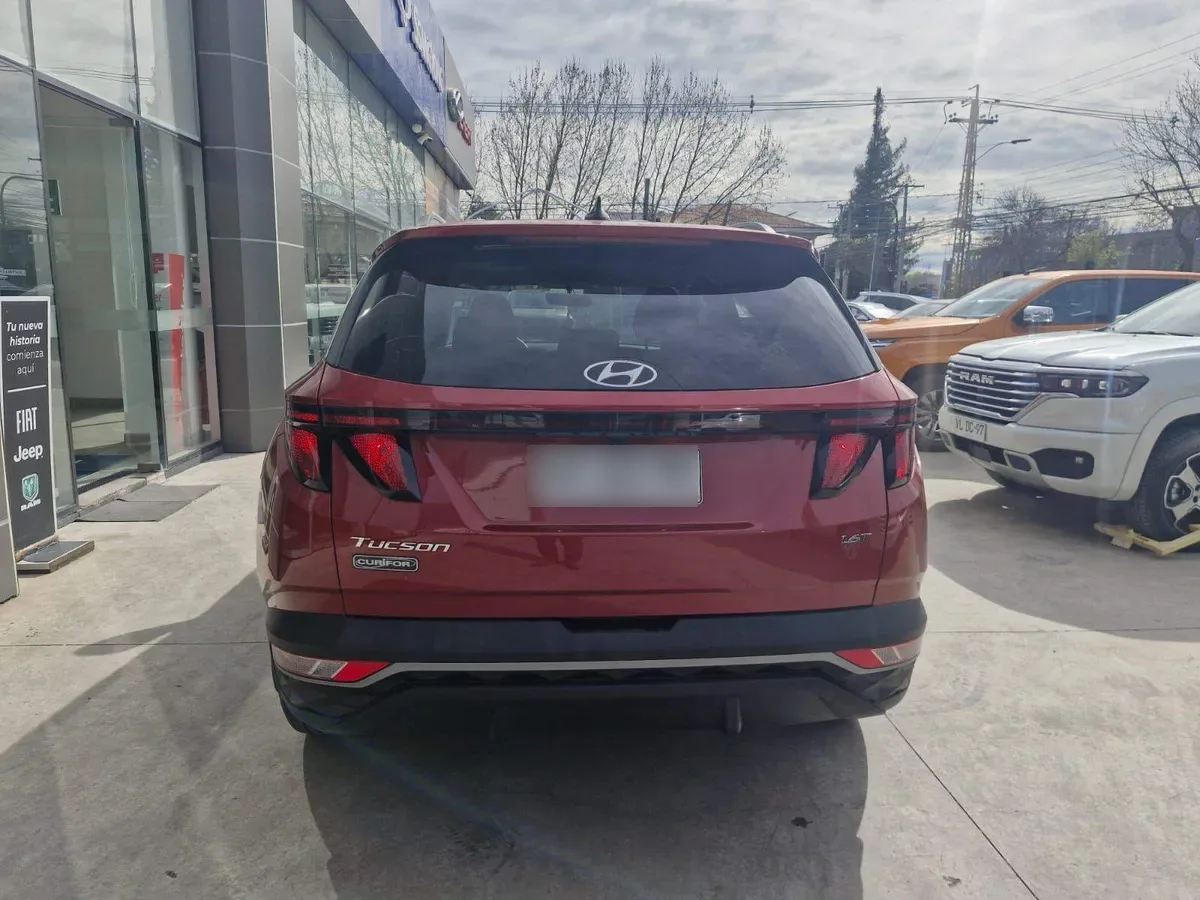 Hyundai Tucson 1.6 Nx4 Plus 2wd At 5p año 2024