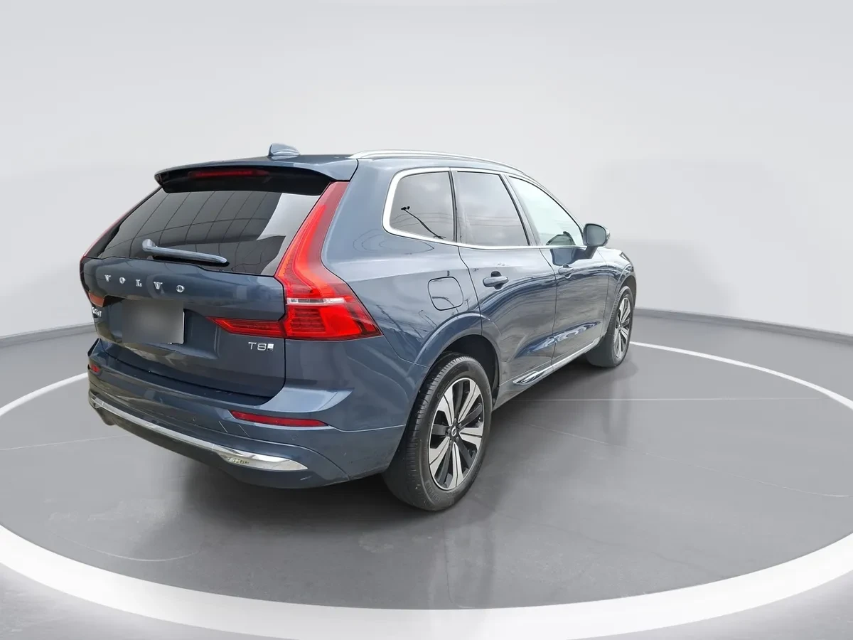 Volvo Xc60 2.0 T8 Recharge Plus Hybrid Awd At 5p año 2025